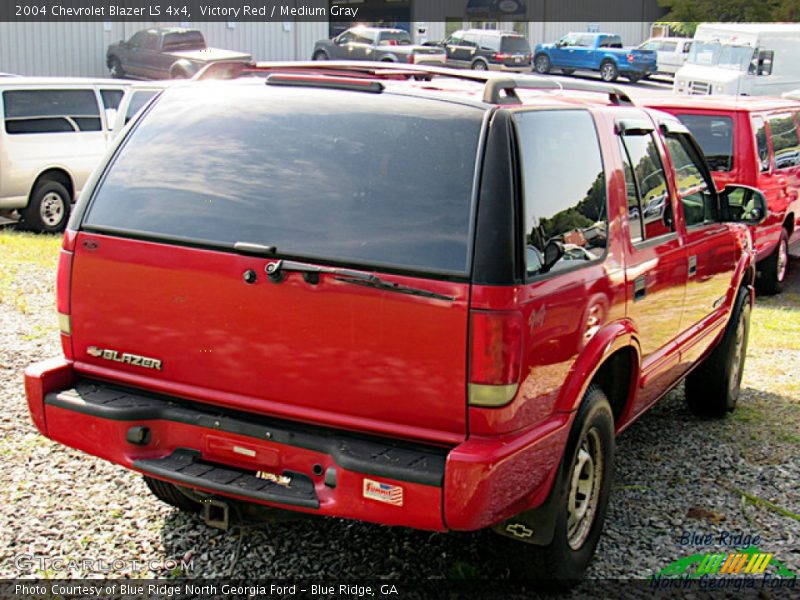 Victory Red / Medium Gray 2004 Chevrolet Blazer LS 4x4