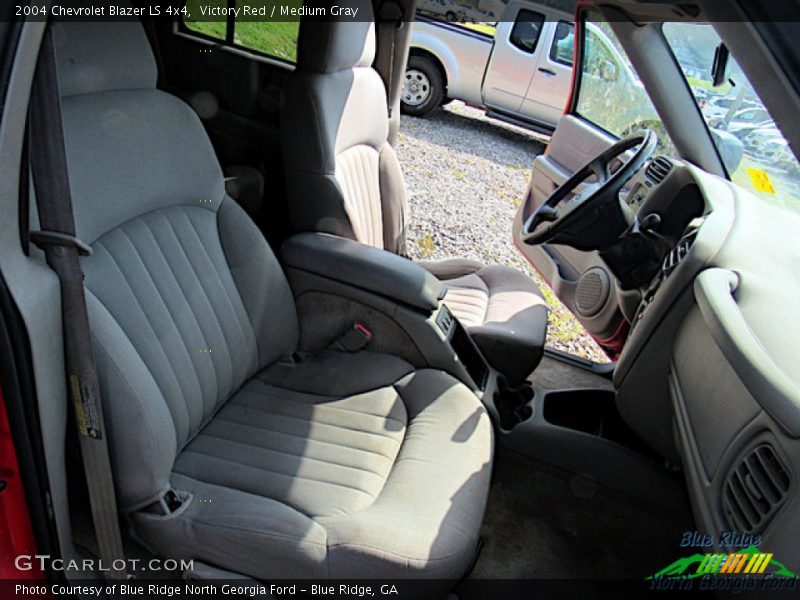 Victory Red / Medium Gray 2004 Chevrolet Blazer LS 4x4