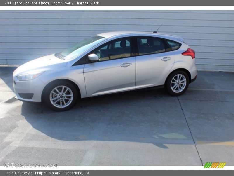 Ingot Silver / Charcoal Black 2018 Ford Focus SE Hatch