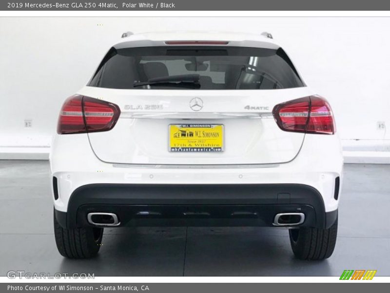 Polar White / Black 2019 Mercedes-Benz GLA 250 4Matic
