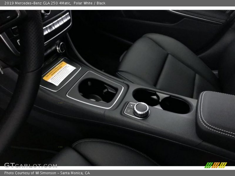 Polar White / Black 2019 Mercedes-Benz GLA 250 4Matic