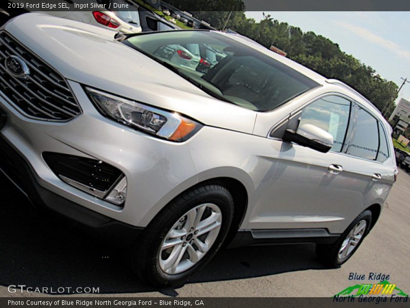 Ingot Silver / Dune 2019 Ford Edge SEL