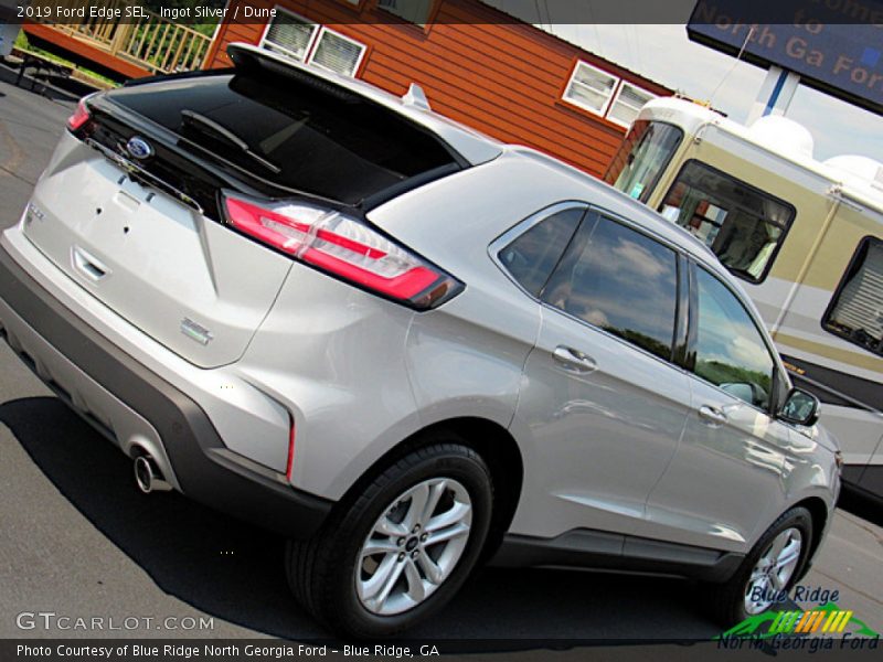 Ingot Silver / Dune 2019 Ford Edge SEL