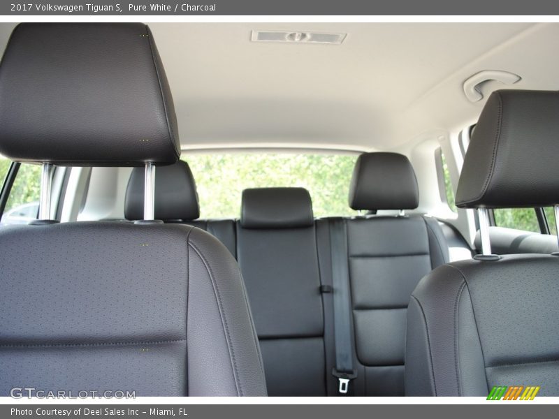 Pure White / Charcoal 2017 Volkswagen Tiguan S