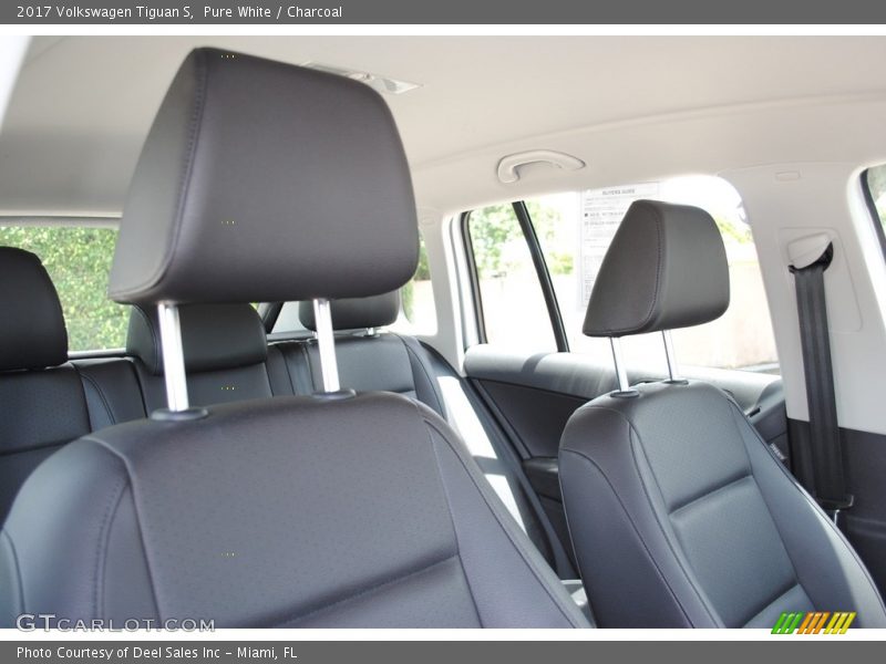 Pure White / Charcoal 2017 Volkswagen Tiguan S