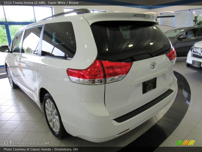 Super White / Bisque 2013 Toyota Sienna LE AWD