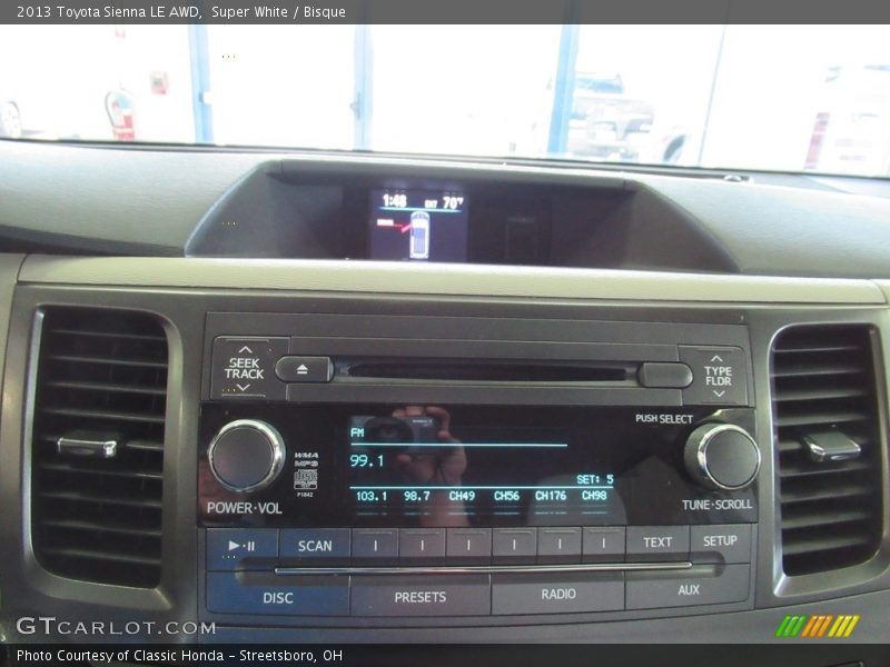 Super White / Bisque 2013 Toyota Sienna LE AWD