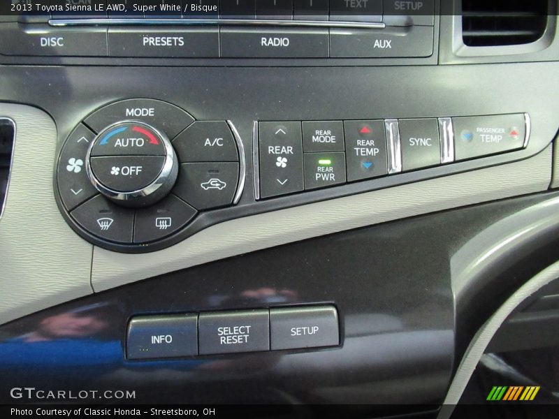 Super White / Bisque 2013 Toyota Sienna LE AWD