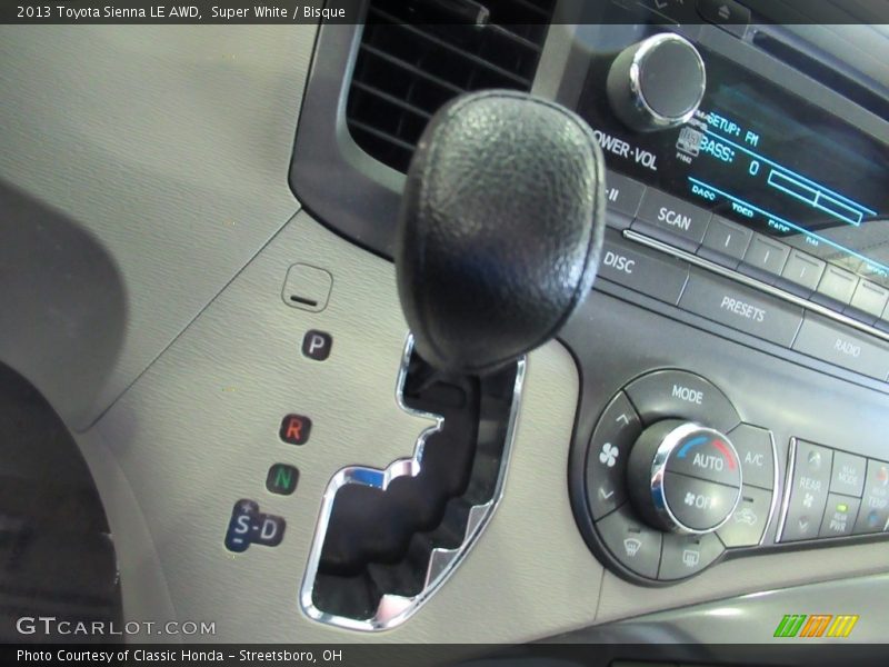 Super White / Bisque 2013 Toyota Sienna LE AWD