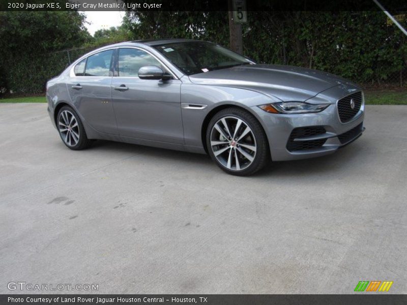  2020 XE S Eiger Gray Metallic