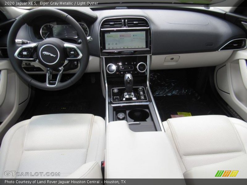 Dashboard of 2020 XE S