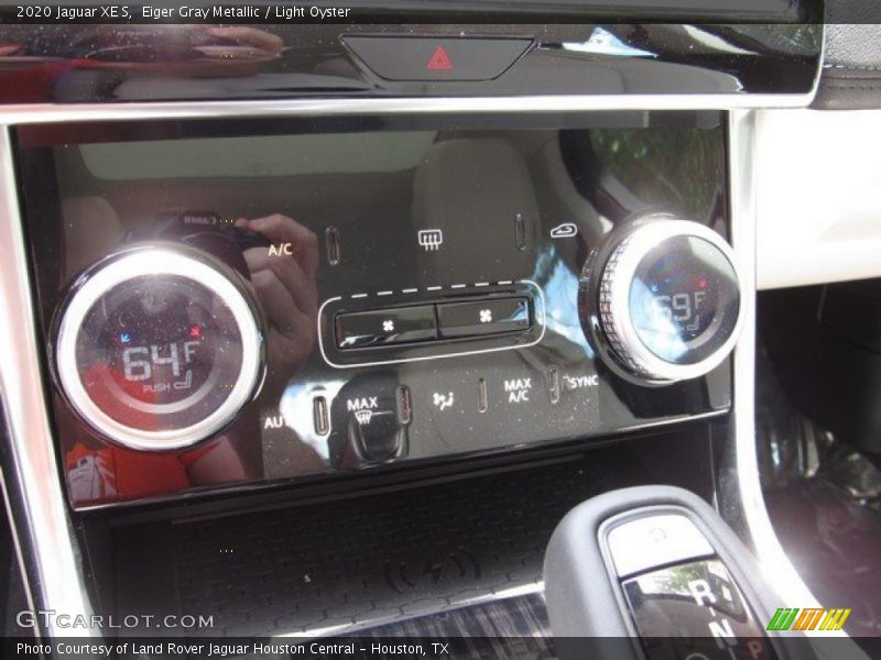 Controls of 2020 XE S