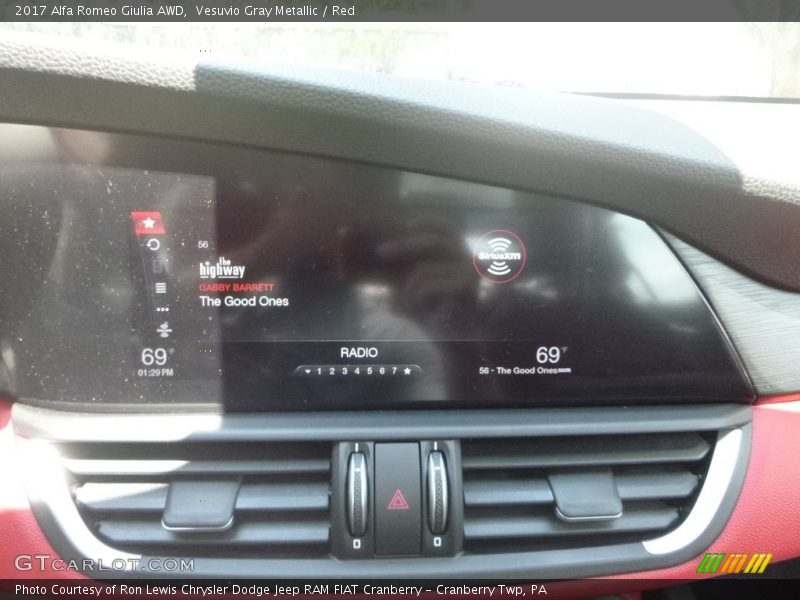 Vesuvio Gray Metallic / Red 2017 Alfa Romeo Giulia AWD