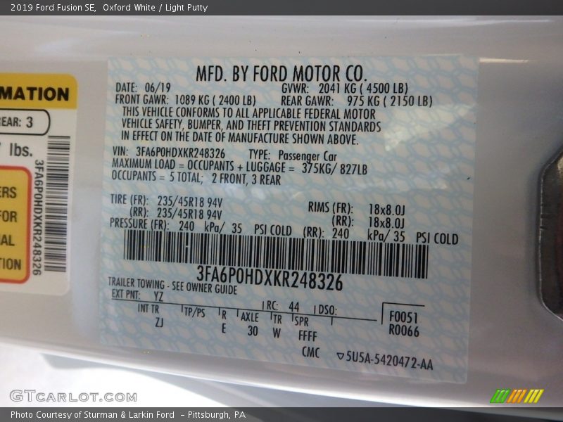 Oxford White / Light Putty 2019 Ford Fusion SE