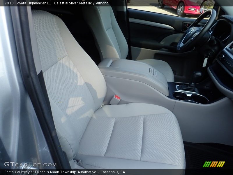 Celestial Silver Metallic / Almond 2018 Toyota Highlander LE