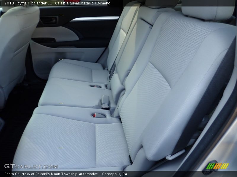 Celestial Silver Metallic / Almond 2018 Toyota Highlander LE