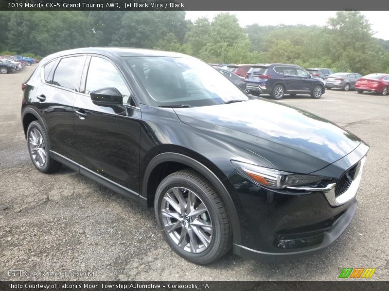 Front 3/4 View of 2019 CX-5 Grand Touring AWD