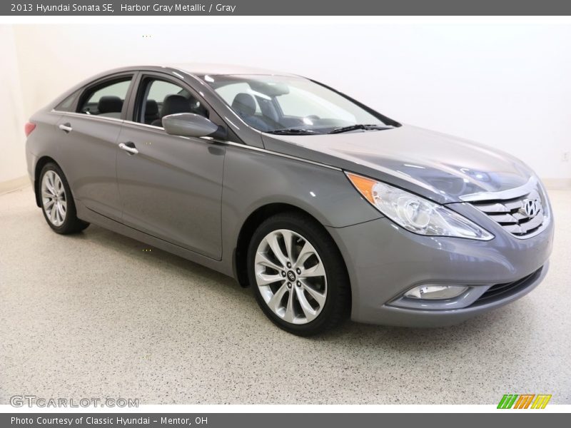 Harbor Gray Metallic / Gray 2013 Hyundai Sonata SE