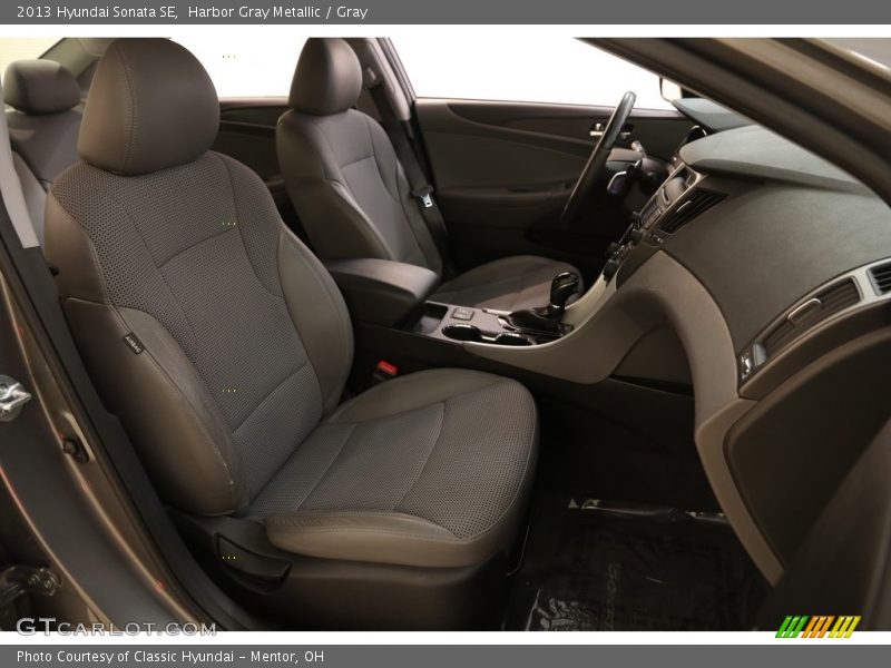 Harbor Gray Metallic / Gray 2013 Hyundai Sonata SE