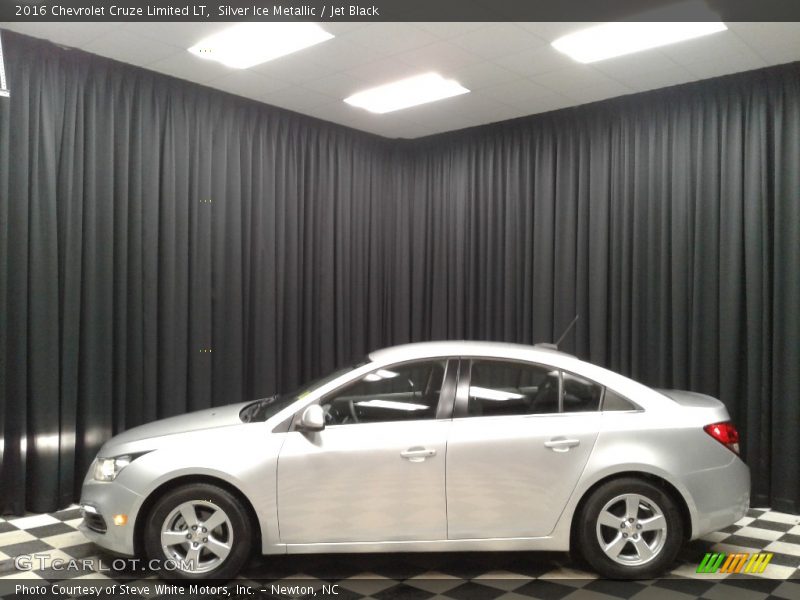Silver Ice Metallic / Jet Black 2016 Chevrolet Cruze Limited LT