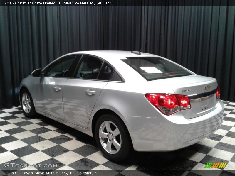 Silver Ice Metallic / Jet Black 2016 Chevrolet Cruze Limited LT