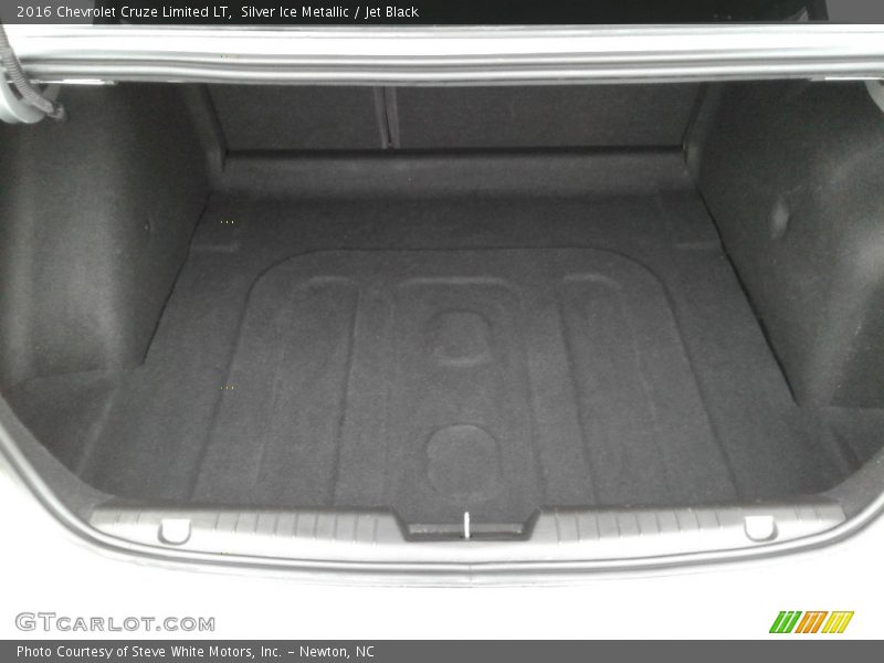 Silver Ice Metallic / Jet Black 2016 Chevrolet Cruze Limited LT