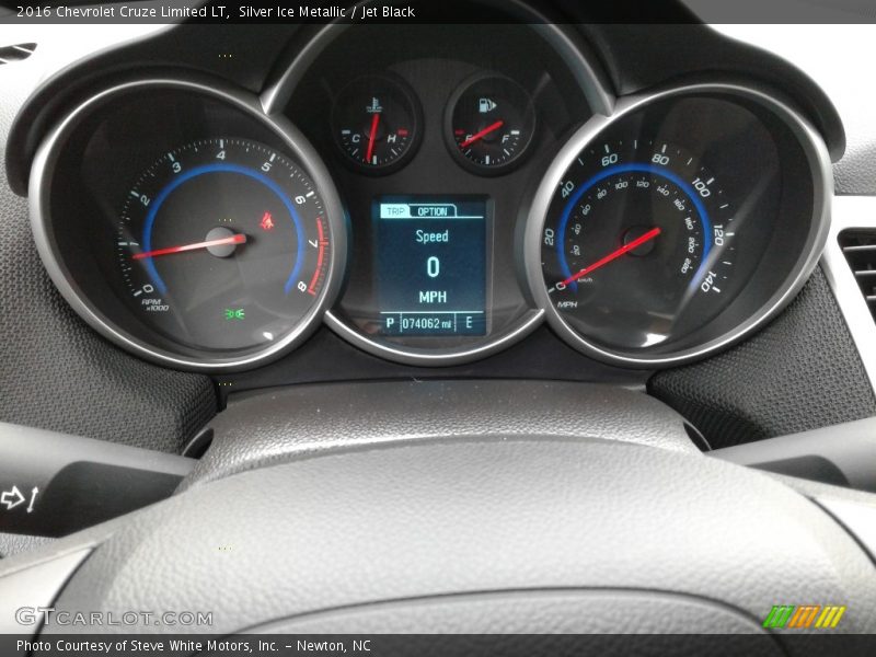 Silver Ice Metallic / Jet Black 2016 Chevrolet Cruze Limited LT