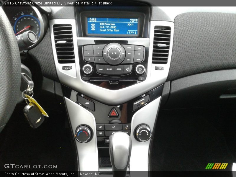 Silver Ice Metallic / Jet Black 2016 Chevrolet Cruze Limited LT