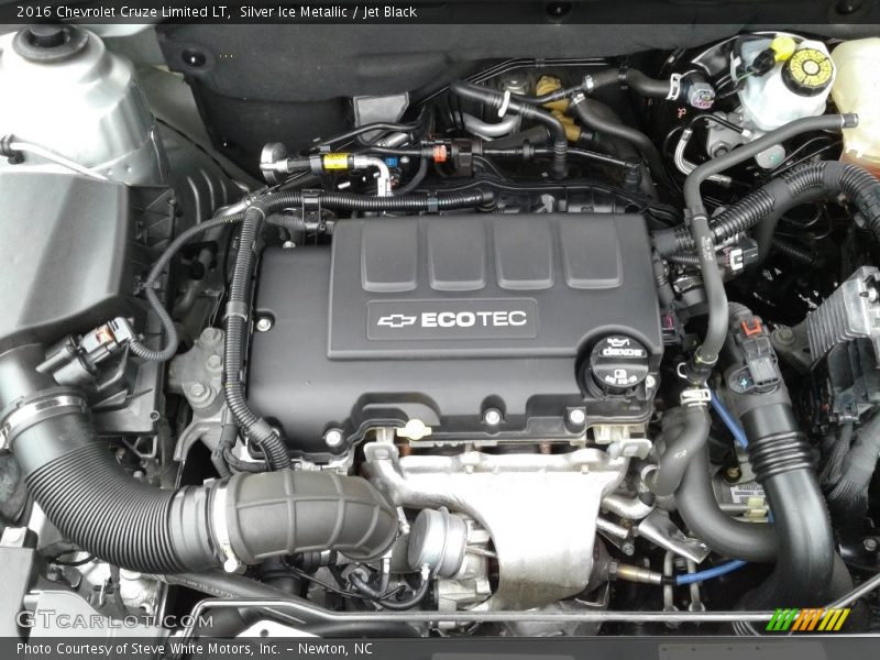 Silver Ice Metallic / Jet Black 2016 Chevrolet Cruze Limited LT