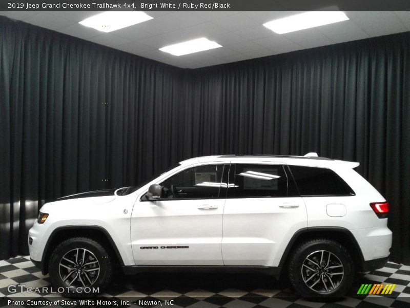 Bright White / Ruby Red/Black 2019 Jeep Grand Cherokee Trailhawk 4x4