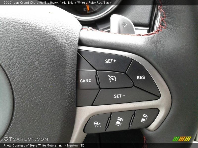  2019 Grand Cherokee Trailhawk 4x4 Steering Wheel