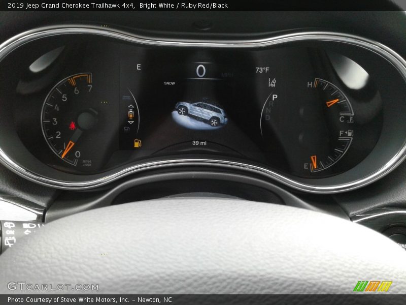 Bright White / Ruby Red/Black 2019 Jeep Grand Cherokee Trailhawk 4x4
