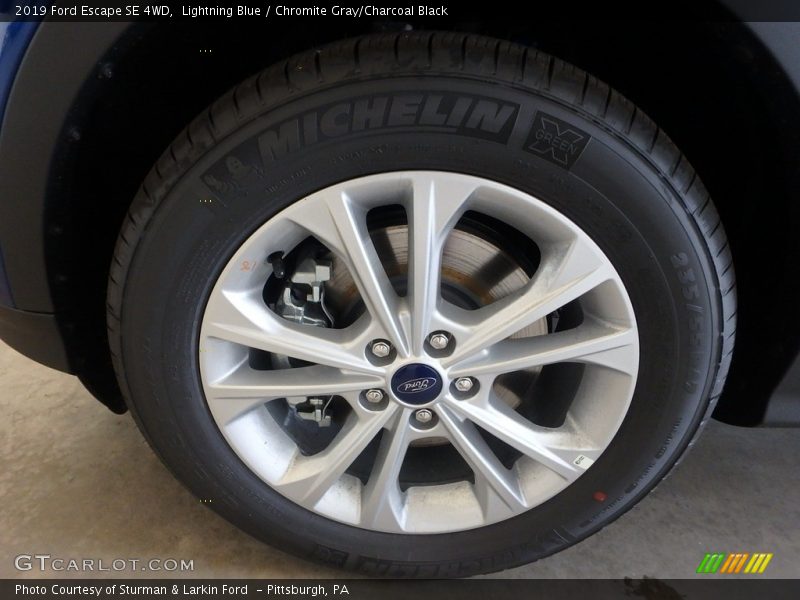 Lightning Blue / Chromite Gray/Charcoal Black 2019 Ford Escape SE 4WD