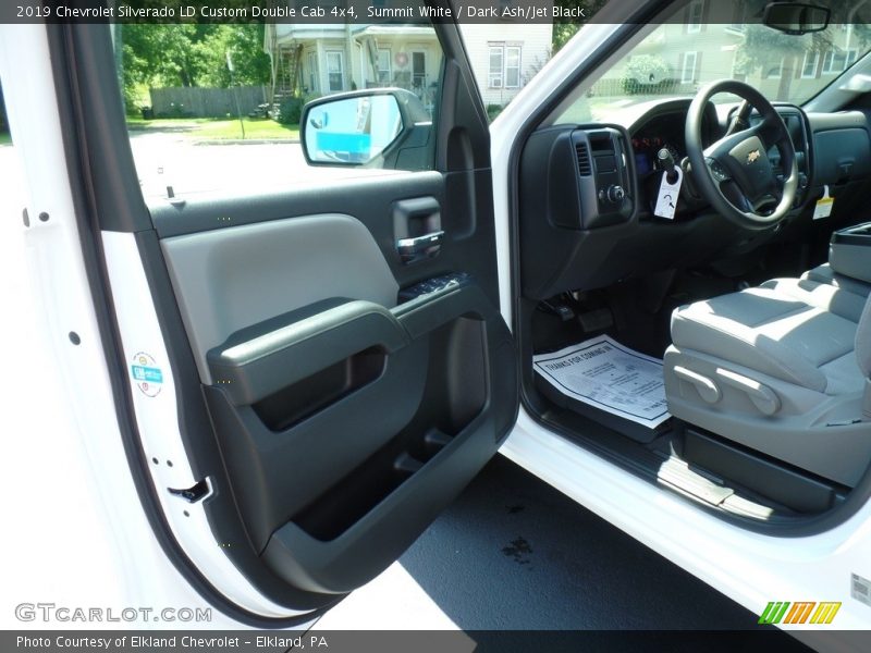Summit White / Dark Ash/Jet Black 2019 Chevrolet Silverado LD Custom Double Cab 4x4