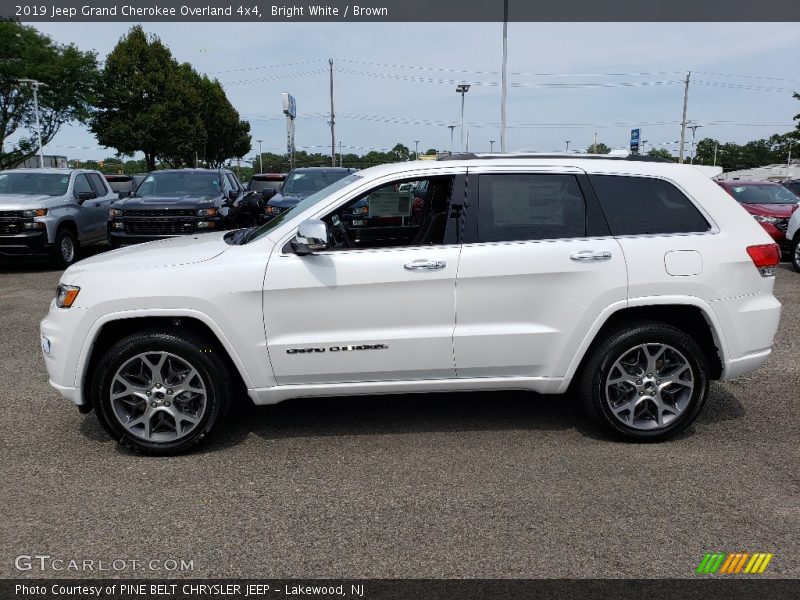 Bright White / Brown 2019 Jeep Grand Cherokee Overland 4x4