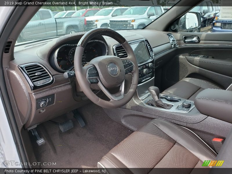 Bright White / Brown 2019 Jeep Grand Cherokee Overland 4x4