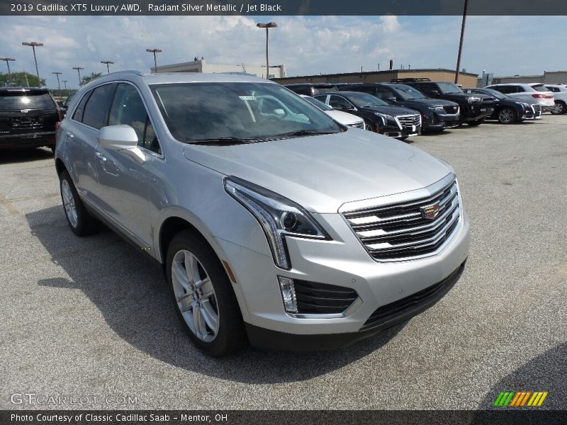 Radiant Silver Metallic / Jet Black 2019 Cadillac XT5 Luxury AWD