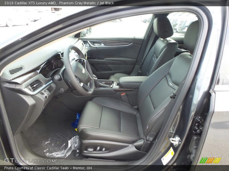 Front Seat of 2019 XTS Luxury AWD