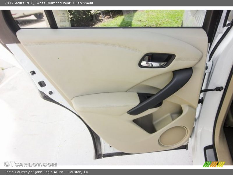 White Diamond Pearl / Parchment 2017 Acura RDX