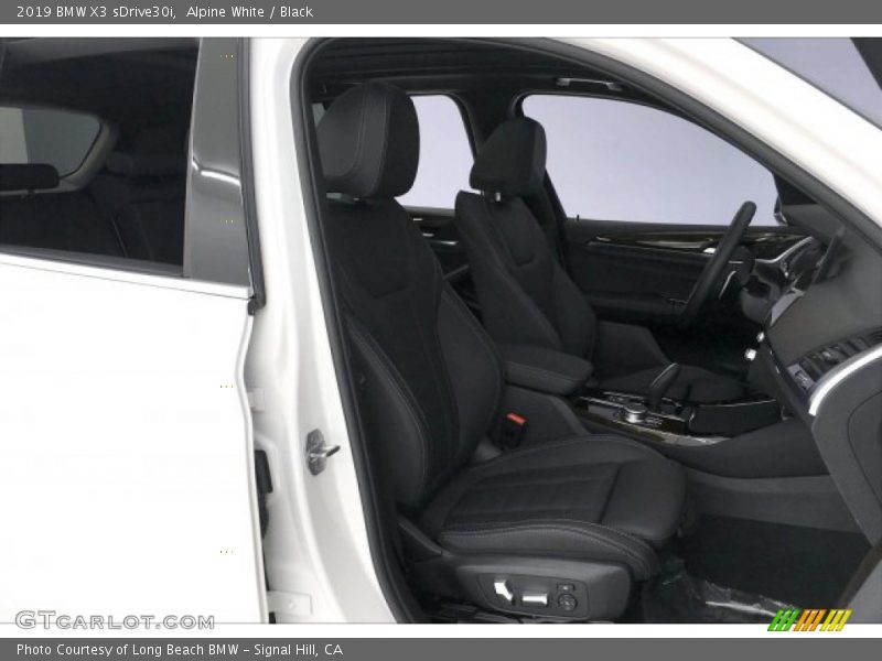 Alpine White / Black 2019 BMW X3 sDrive30i