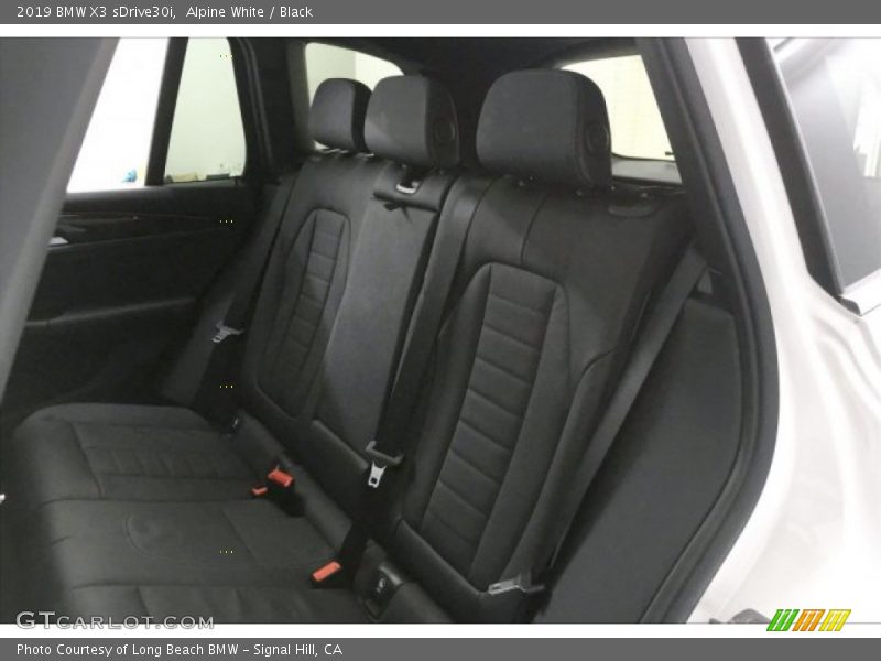 Alpine White / Black 2019 BMW X3 sDrive30i
