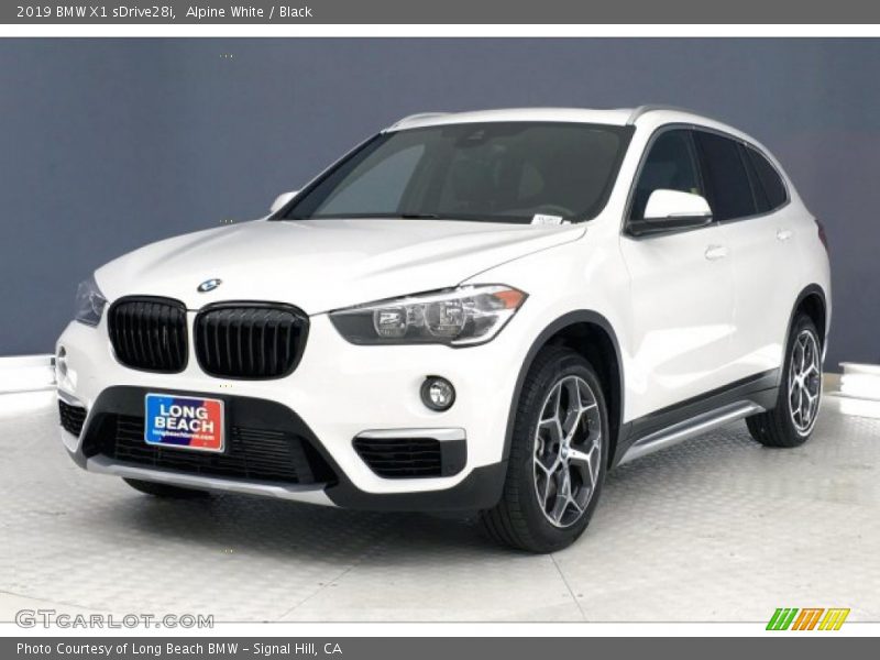 Alpine White / Black 2019 BMW X1 sDrive28i