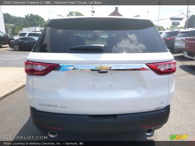 Iridescent Pearl Tricoat / Jet Black 2020 Chevrolet Traverse LT AWD
