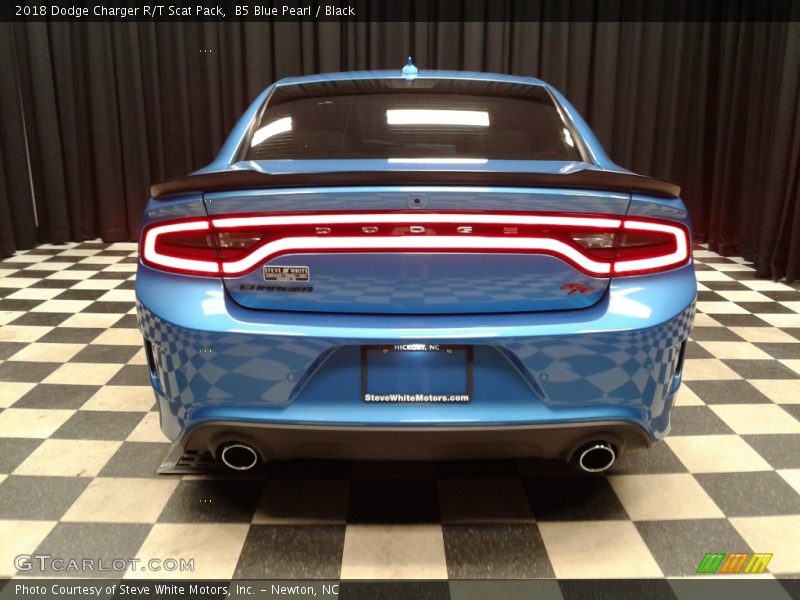 B5 Blue Pearl / Black 2018 Dodge Charger R/T Scat Pack