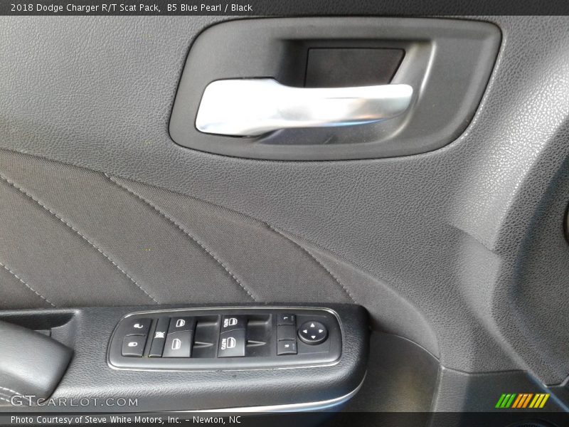 B5 Blue Pearl / Black 2018 Dodge Charger R/T Scat Pack