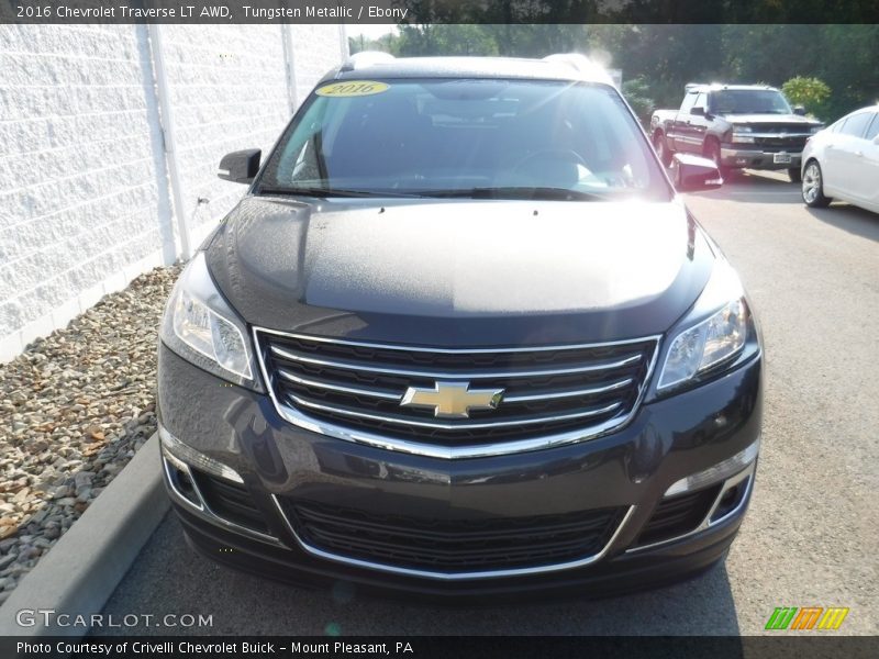 Tungsten Metallic / Ebony 2016 Chevrolet Traverse LT AWD