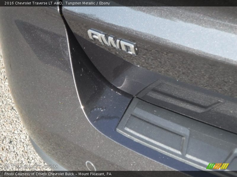 Tungsten Metallic / Ebony 2016 Chevrolet Traverse LT AWD