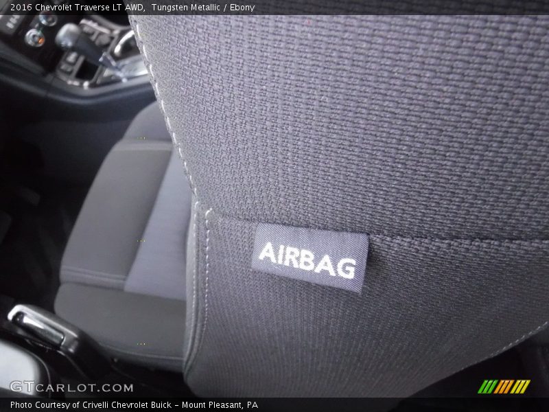 Tungsten Metallic / Ebony 2016 Chevrolet Traverse LT AWD