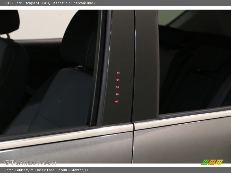 Magnetic / Charcoal Black 2017 Ford Escape SE 4WD