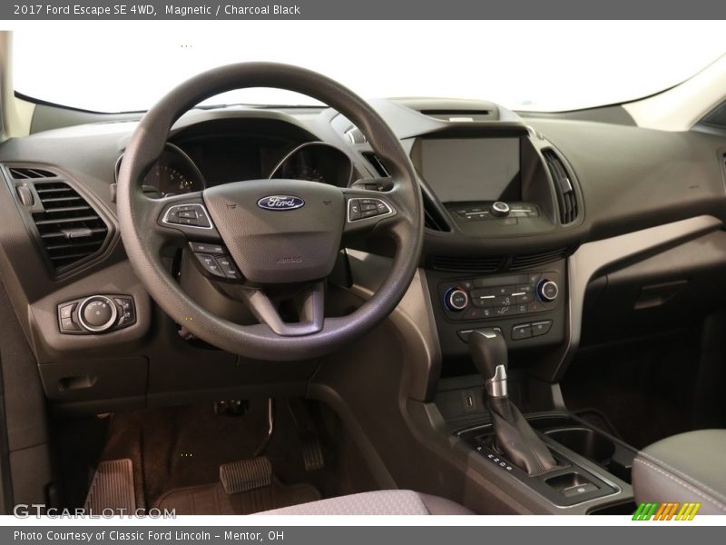Magnetic / Charcoal Black 2017 Ford Escape SE 4WD